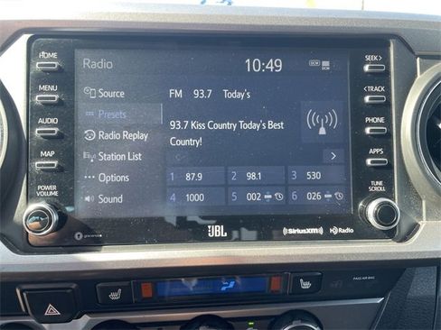 Used 2022 Toyota Tacoma Limited image 13