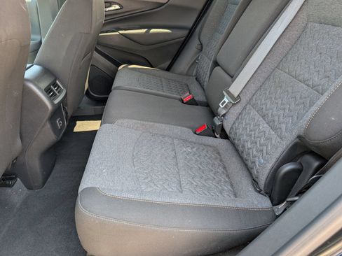 Used 2023 Chevrolet Equinox LT w/ Driver Convenience Package FWD image 8