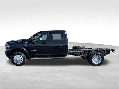 New 2026 RAM 4500 4x4 Crew Cab DRW w/ Laramie Trim Package