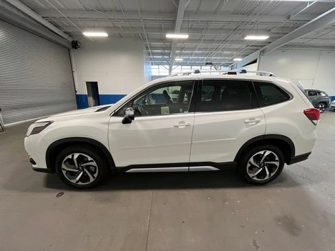 Used 2023 Subaru Forester Touring AWD/4WD image 6