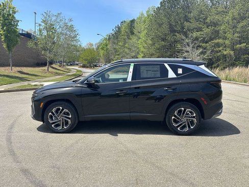 New 2025 Hyundai Tucson Limited image 2