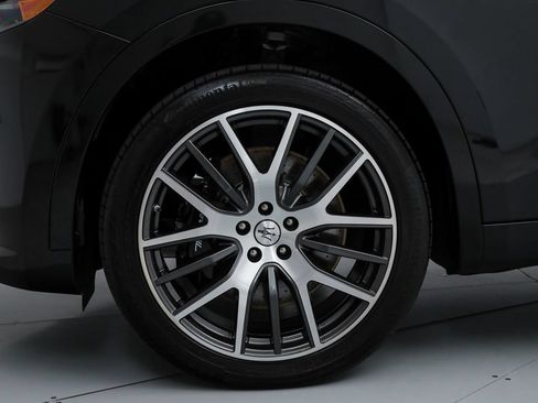 Certified 2022 Maserati Levante Modena S AWD/4WD image 18