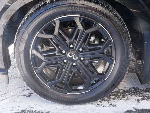 Certified 2026 INFINITI QX80 SPORT image 15