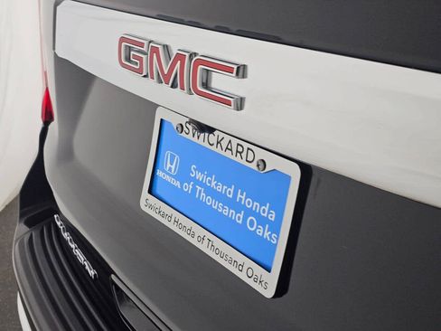 Used 2024 GMC Yukon XL SLT w/ SLT Luxury Package AWD/4WD image 14