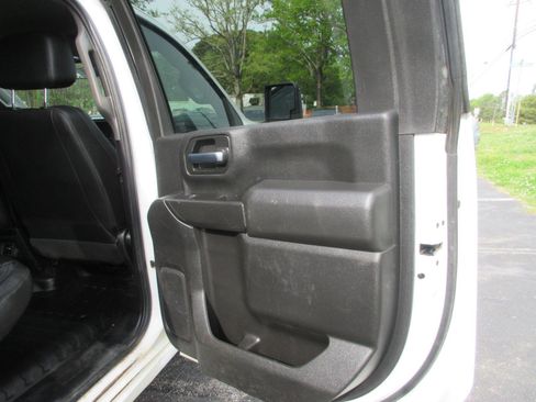 Used 2020 Chevrolet Silverado 2500 W/T w/ Gooseneck/5TH Wheel Package AWD/4WD image 17