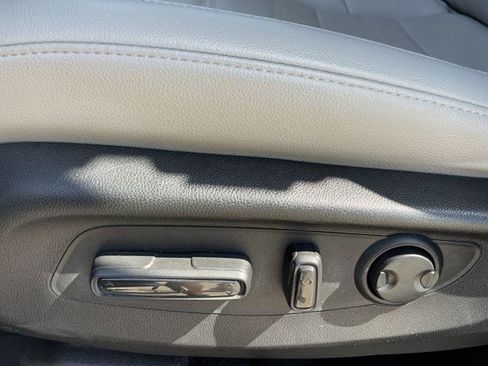 Used 2025 Honda CR-V EX-L image 25