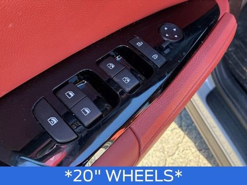 Used 2023 Kia Sportage SX image 15