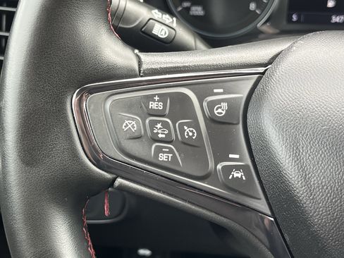 Used 2023 Chevrolet Equinox RS w/ RS Leather Package FWD image 18