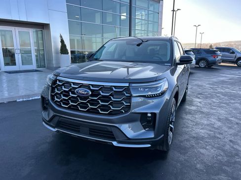 New 2026 Ford Explorer Platinum w/ LUX Leather Package image 3