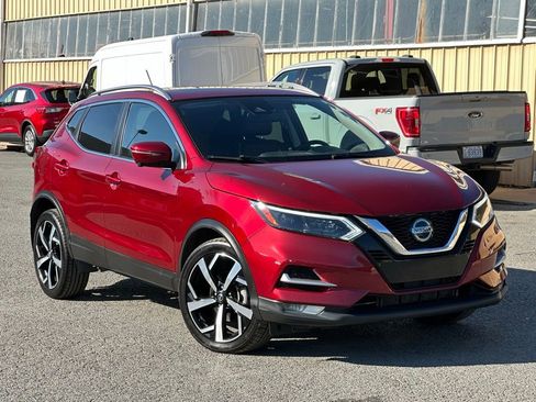 Used 2021 Nissan Rogue Sport SL w/ Premium Package image 46