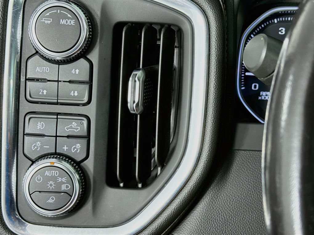 Used 2021 GMC Sierra 1500 AT4 AWD/4WD image 15