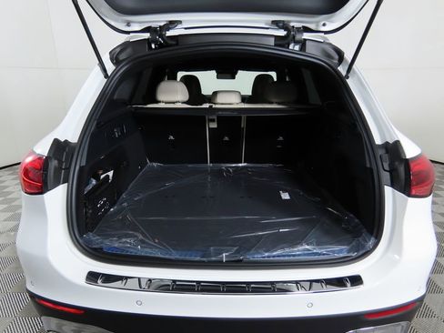 Certified 2025 Mercedes-Benz GLC 300 image 29