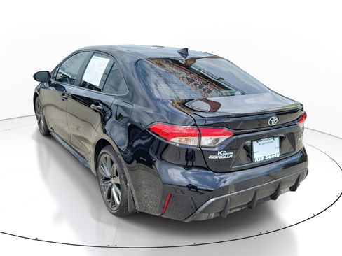 Used 2025 Toyota Corolla SE FWD image 4