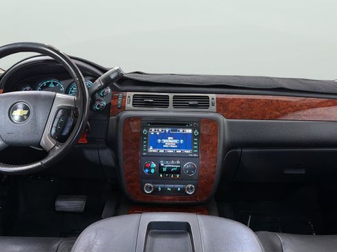 Used 2010 Chevrolet Tahoe LTZ AWD/4WD image 14
