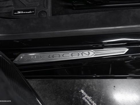 Used 2024 Lamborghini Huracan Sterrato image 24