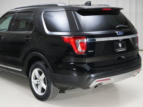 Used 2017 Ford Explorer XLT w/ Equipment Group 201A image 24