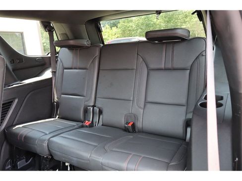 Used 2021 Chevrolet Tahoe RST w/ Luxury Package AWD/4WD image 20
