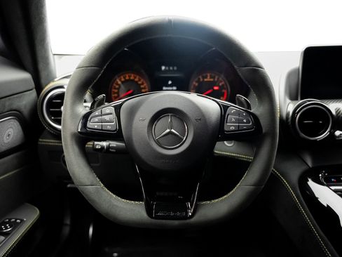 Used 2019 Mercedes-Benz AMG GT R image 4