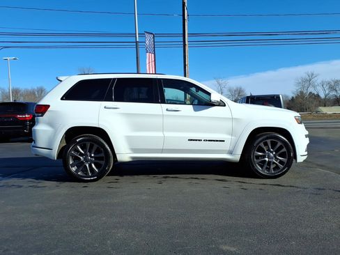 Certified 2019 Jeep Grand Cherokee High Altitude image 2