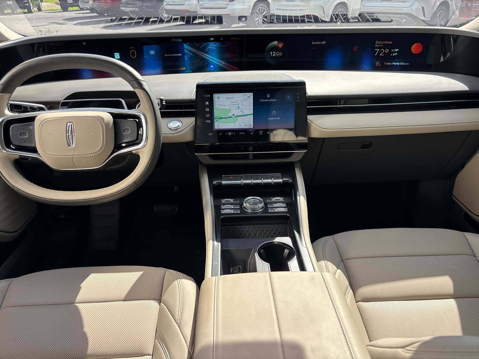 Certified 2025 Lincoln Nautilus Premier AWD/4WD image 27