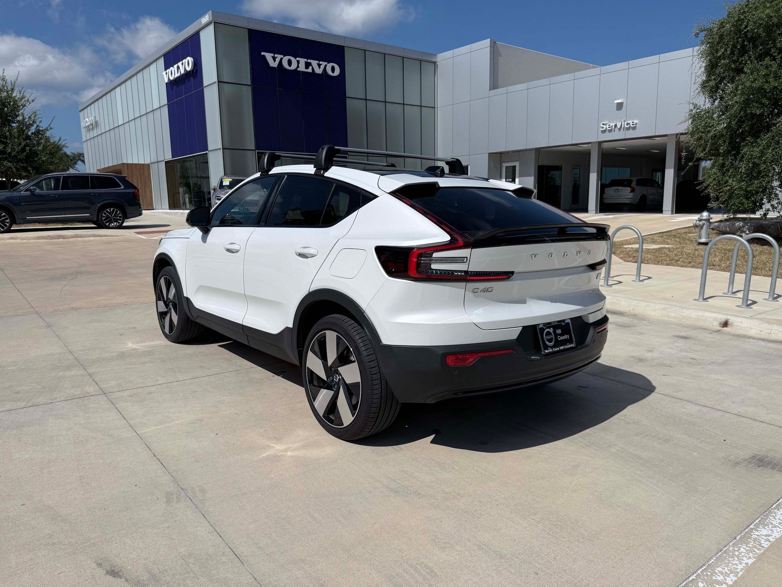 Certified 2023 Volvo C40 P8 Recharge Ultimate AWD/4WD image 4