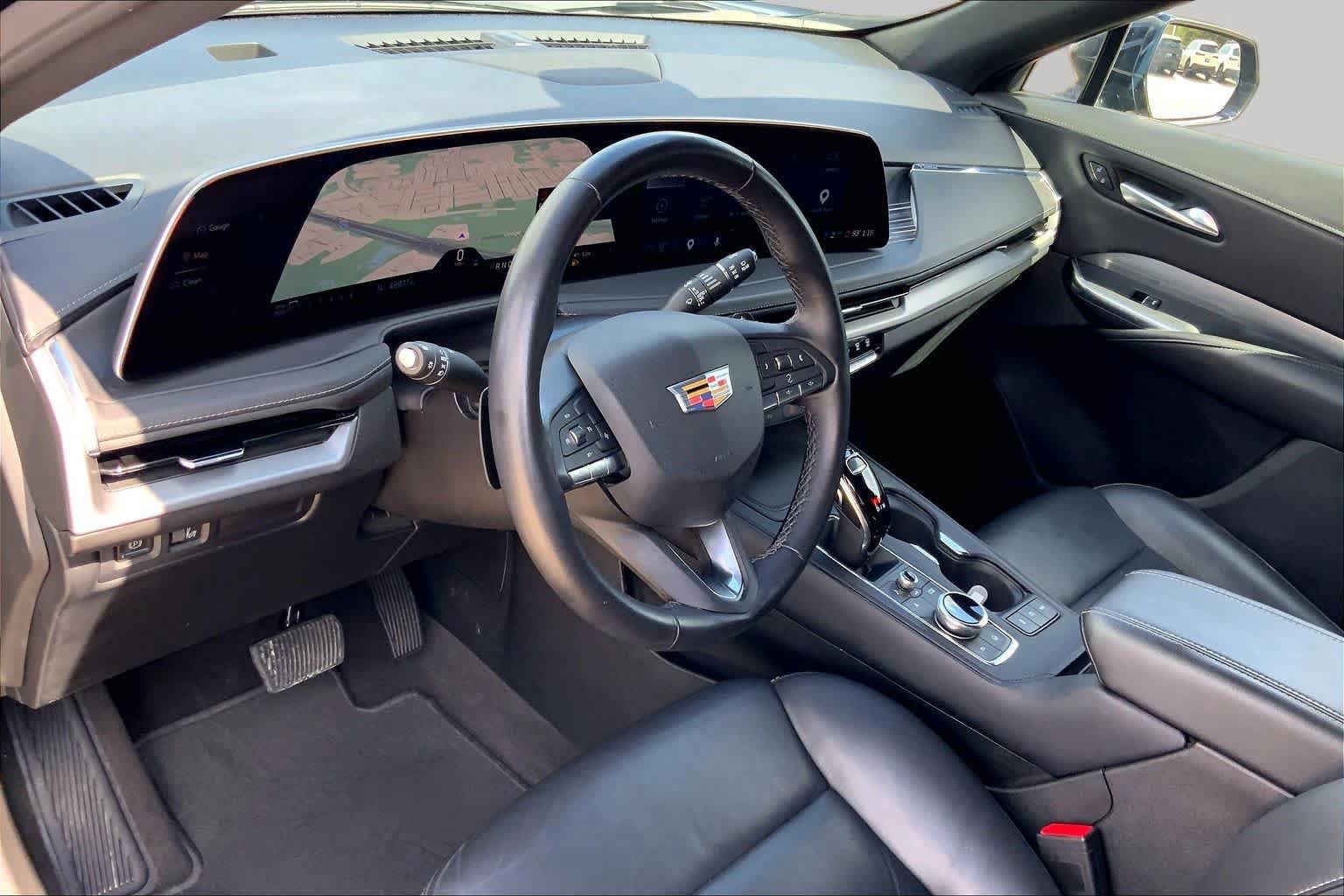 Used 2025 Cadillac XT4 Premium Luxury AWD/4WD image 18