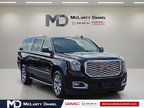 Used 2019 GMC Yukon XL Denali AWD/4WD image 1