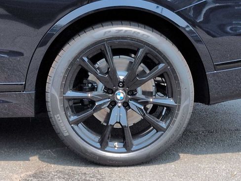 New 2027 BMW X7 xDrive40i w/ Executive Package AWD/4WD image 14