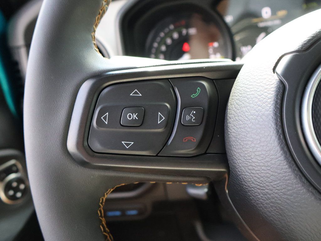 Used 2024 Jeep Wrangler Unlimited AWD/4WD image 24
