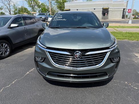 Used 2023 Buick Enclave Essence FWD image 6