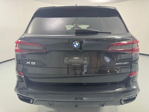 Used 2022 BMW X5 xDrive40i w/ M Sport Package image 6