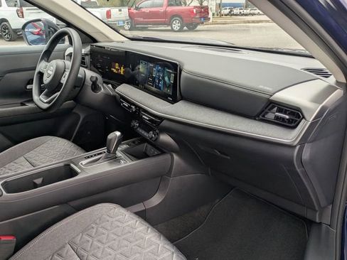 Certified 2026 Nissan Kicks SV image 31