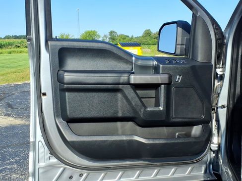 Used 2020 Ford F150 XLT w/ Equipment Group 302A Luxury AWD/4WD image 13