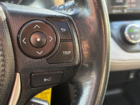 Used 2017 Toyota RAV4 XLE image 22