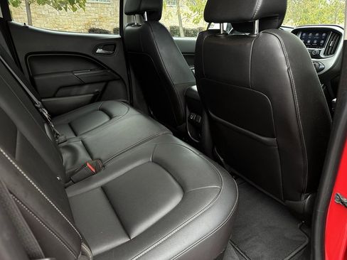 Used 2019 Chevrolet Colorado ZR2 image 18