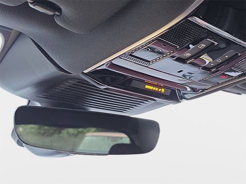 New 2025 Land Rover Range Rover Sport Dynamic SE image 26