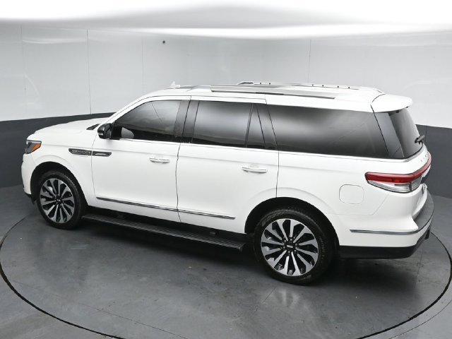 Certified 2023 Lincoln Navigator Reserve RWD image 52