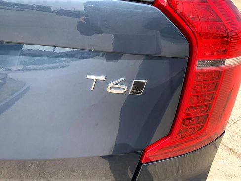Used 2022 Volvo XC90 T6 Momentum w/ Advanced Package AWD/4WD image 10