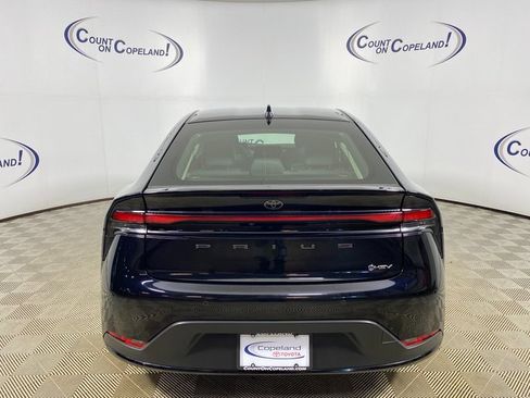 Used 2023 Toyota Prius LE image 5