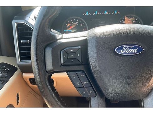 Used 2020 Ford F150 XLT w/ Equipment Group 302A Luxury AWD/4WD image 19