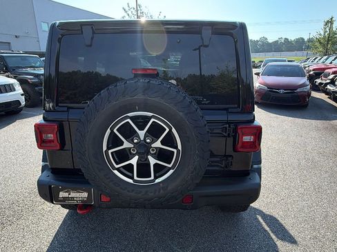New 2026 Jeep Wrangler Unlimited Rubicon AWD/4WD image 9