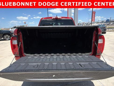 Used 2024 GMC Canyon AT4 w/ Technology Package AWD/4WD image 29