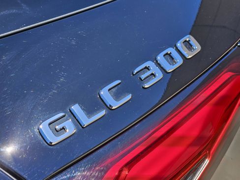 Used 2026 Mercedes-Benz GLC 300 image 26