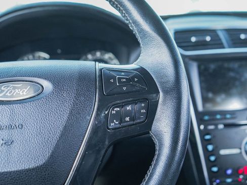 Used 2017 Ford Explorer Platinum image 26