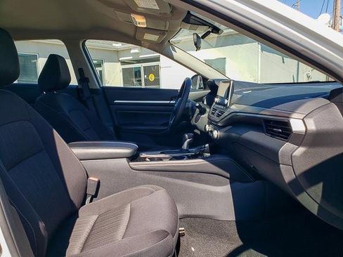 Used 2023 Nissan Altima 2.5 SV image 23