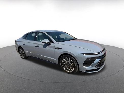 Used 2025 Hyundai Sonata SEL image 2