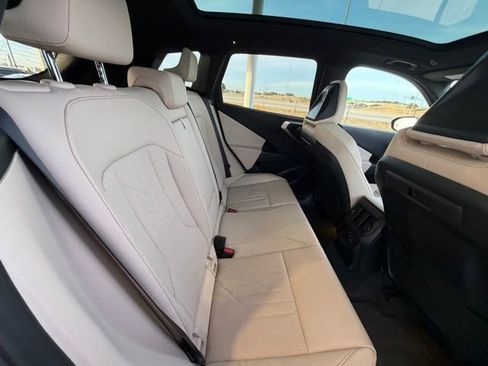 Used 2025 BMW X3 xDrive30i w/ Premium Package AWD/4WD image 23