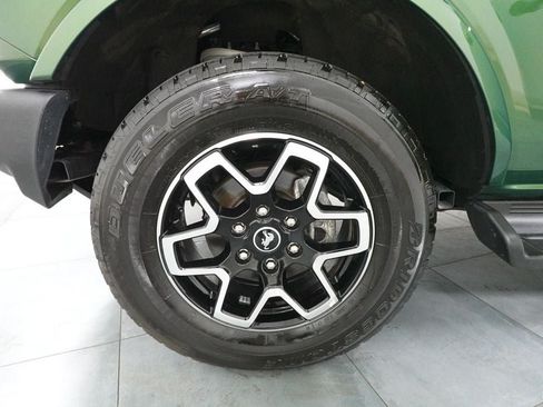 Certified 2025 Ford Bronco Outer Banks AWD/4WD image 35