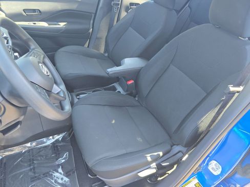 Used 2025 Nissan Kicks Play S FWD image 14