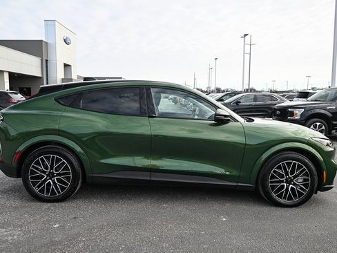 Used 2025 Ford Mustang Mach-E Premium image 3